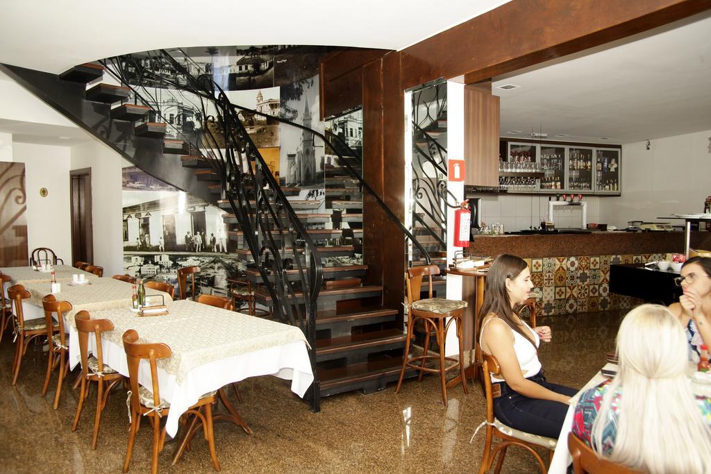 Galatas Central Hotel Патус-ди-Минас Экстерьер фото