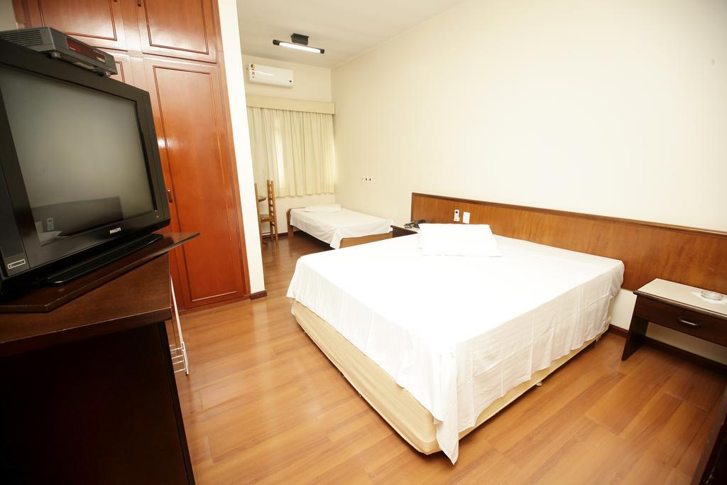 Galatas Central Hotel Патус-ди-Минас Экстерьер фото